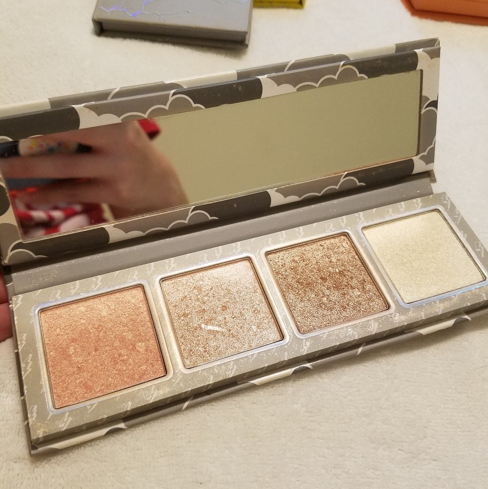 Kylie Cosmetics Weather Collection Highlighter